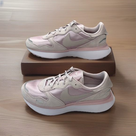 Nike Shoes - New Nike Phoenix Waffle Women 10.5 Pink Plum Chalk Running Shoes FJ1409-500